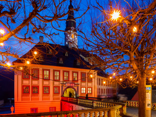 Schloss Weesenstein mit Herrnhuter Sternen